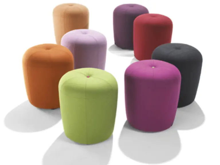 Auch-huebsch-aber-wohl-nicht-ganz-so-bequem-Zapallo-Hocker-von-Signet-Wohnmoebel