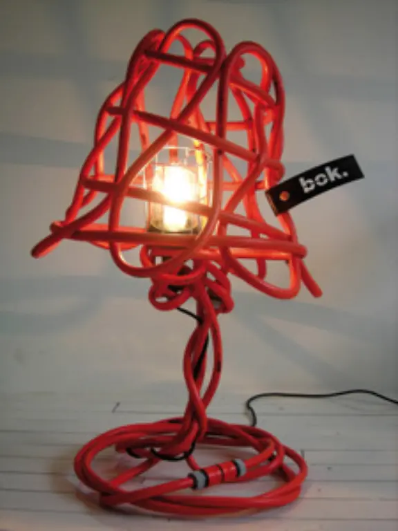 Zweitverwertung-fuer-den-Gartenschlauch-bok-hosepipe-von-sander-bokkinga