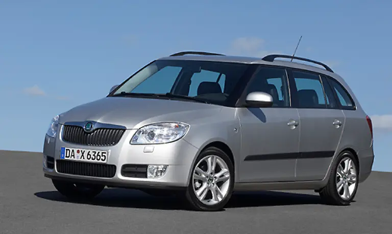 Er-ist-eben-ein-Vernunftauto-Der-Skoda-Fabia-Kombi-hat-aber-sicher-ein-Problem-mit-seinem-Auftritt-Kleine-Raeder-und-plumpes-Auftreten-schrieb-ein-Leser-Nichts-fuer-Auto-Aestheten-Eher-was-fuer-Bausparer