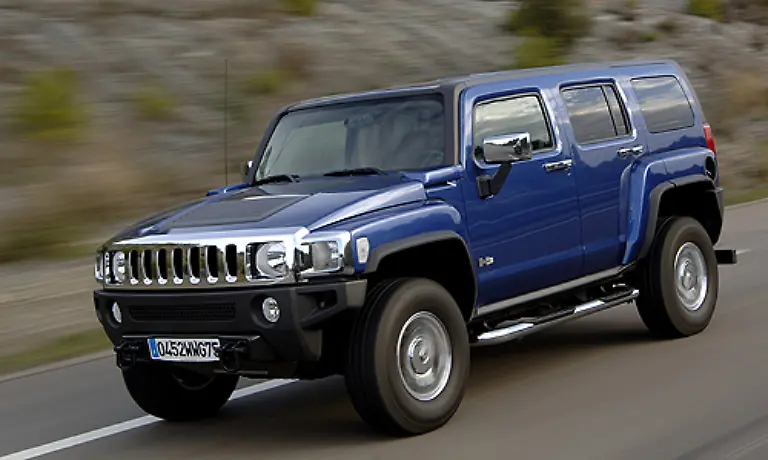 Gut-es-ist-eben-Geschmackssache-mit-dem-Hummer-Manche-moegen-ihn-viele-hassen-ihn-Der-Ableger-US-amerikanischer-Militaerfahrzeuge-ist-jedenfalls-zum-Sinnbild-automobilen-Wahnwitzes-geworden