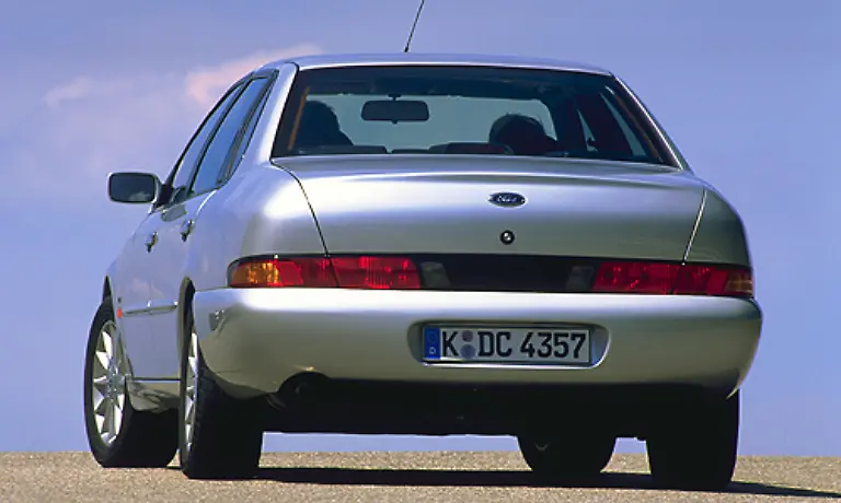 Ihn-1998-sterben-zu-lassen-war-aber-auch-eine-konzernstrategische-Entscheidung-Man-wollte-Jaguar-und-Volvo-nicht-zu-viel-Konkurrenz-in-dem-Marktsegment-machen-Es-wird-nicht-viele-geben-die-ihn-vermissen