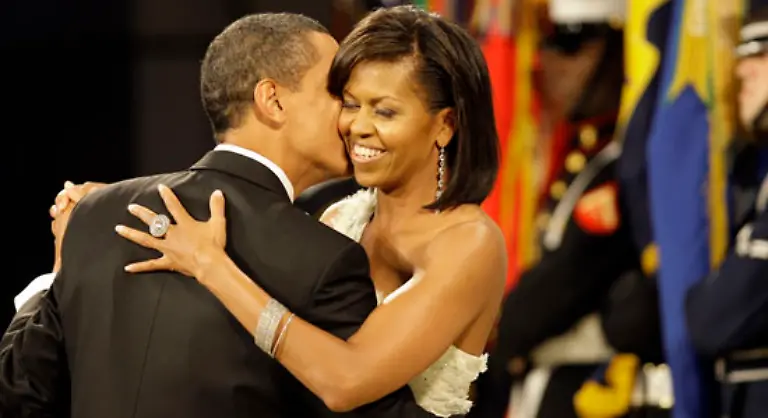 Waehrend-Obamas-Vorgaenger-Bush-zu-dieser-Zeit-vor-vier-Jahren-laengst-erschoepft-im-Bett-lag