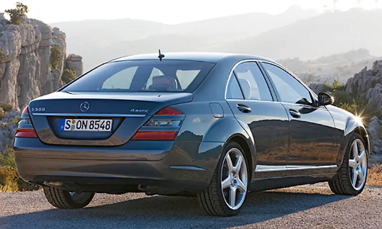 Einfach-nur-noch-spaetpubertaer-findet-ein-Leser-Die-Heckleuchten-sind-sicher-Geschmackssache