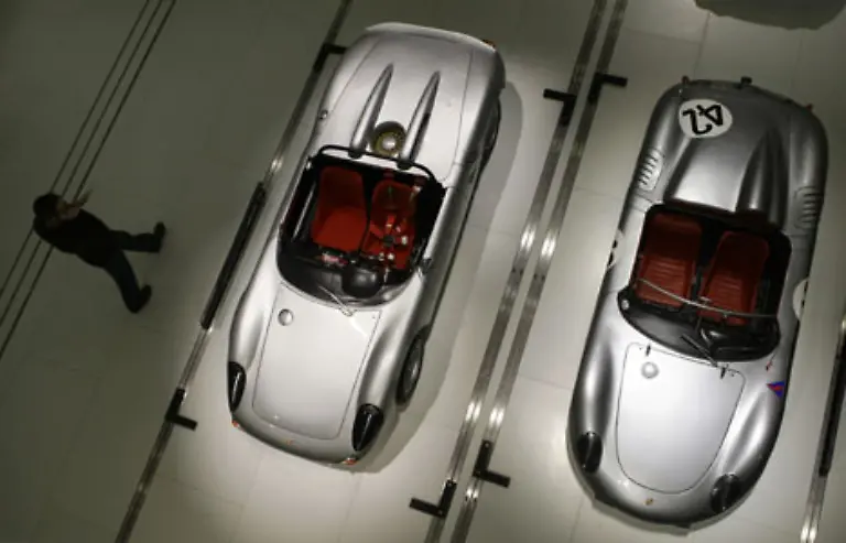 5-Januar-2009-Porsche-hat-sich-die-Mehrheit-an-Volkswagen-gesichert-Die-Beteiligung-ist-auf-50-76-Prozent-der-Stammaktien-gestiegen-Durch-die-Mehrheit-am-VW-Konzern-hat-Porsche-zugleich-die-mittelbare-Kontrolle-am-schwedischen-Nutzfahrzeugbauer-Scania-erlangt
