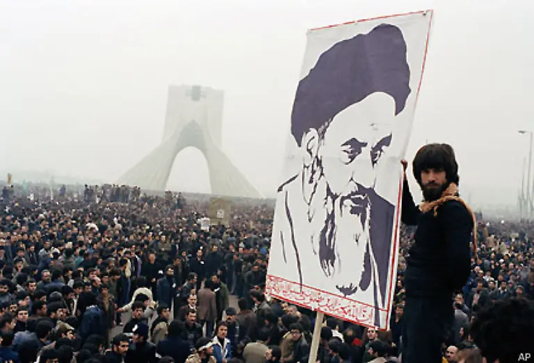 Die-Islamische-Republik-Iran-feiert-am-10-Februar-ihr-32-jaehriges-Bestehen-In-den-vergangenen-Jahrzehnten-hat-das-Land-turbulente-Zeiten-durchlebt