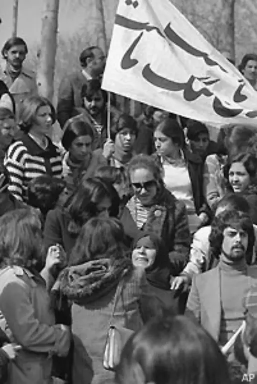 Fuer-viele-der-westlich-orientierten-Frauen-ist-dies-eine-Zumutung