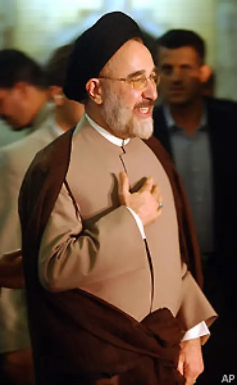 133-und-Mohammed-Chatami-1997-2005-folgt-eine-Oeffnung-zum-Westen-und-eine-Lockerung-strenger-Vorschriften