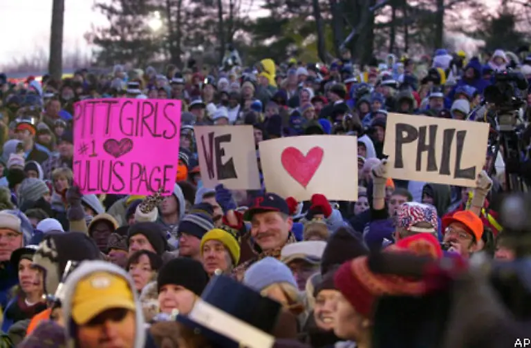 Willkommen-in-Punxsutawney-im-US-Staat-Pennsylvania-Wer-den-Namen-der-6000-Seelen-Gemeinde-aussprechen-will-liegt-mit-Panxatoni-ungefaehr-richtig-Spaetestens-seit-dem-Filmhit-Und-taeglich-gruesst-das-Murmeltier-von-1993