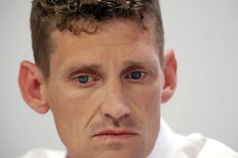 Ueberhaupt-immer-diese-Radfahrer-Rolf-Aldag-musste-einfach-dopen-Er-begruendete-seinen-Epo-Missbrauch-damit-dass-er-ohne-das-Mittel-keinen-neuen-Vertrag-beim-T-Mobile-Rennstall-bekommen-haette