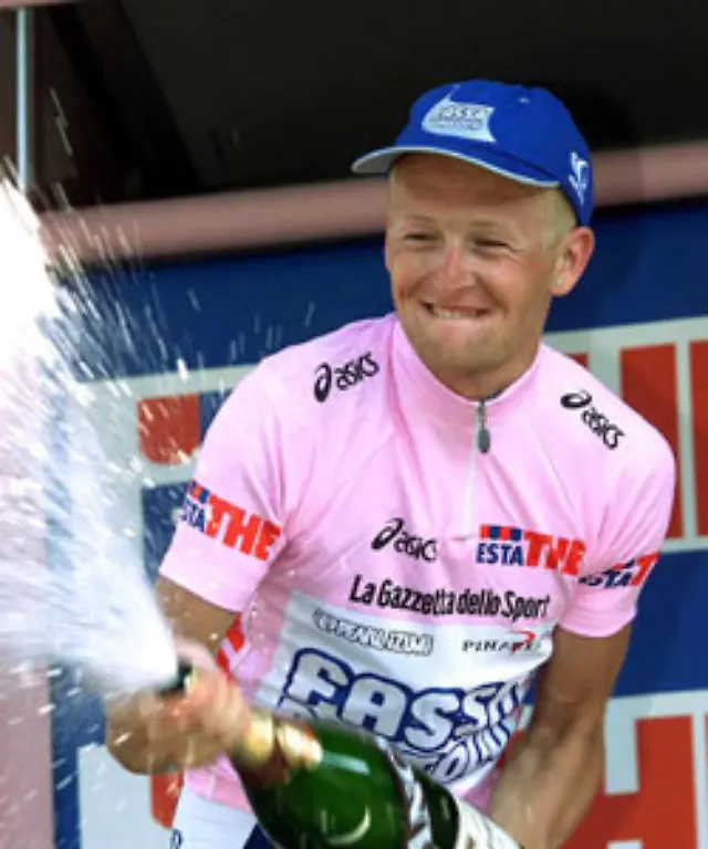 Der-Italiener-Dario-Frigo-Zweiter-des-Giro-d-Italia-2001-gab-zu-stets-verbotene-Medikamente-bei-sich-gehabt-zu-haben-Aber-Ich-habe-sie-nie-benutzt-Die-Arzneimittel-bei-sich-zu-tragen-sei-eine-Schwaeche-von-ihm