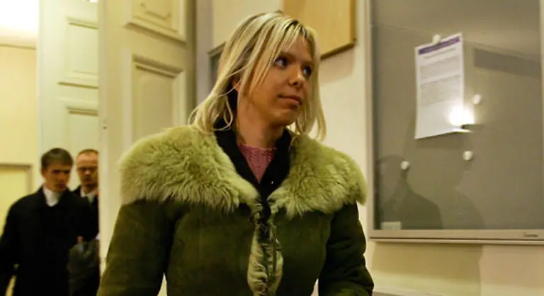 Frau-Edita-kiloweise-Medikamente-die-sie-der-Schwiegermutter-Yakstenia-ueberreichen-sollte-Edita-wurde-erwischt-Yakstenia-musste-sich-das-Epo-und-die-Anabolika-von-da-an-selbst-besorgen