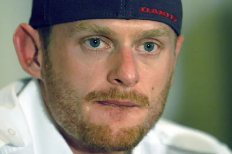 Ebenfalls-mit-hohen-Testosteronwerten-fiel-Floyd-Landis-auf-Es-war-der-Suff-Er-sagte-er-habe-sich-am-Vortag-betrunken-Den-Whiskey-macht-er-auch-fuer-die-Testosteronwerte-verantwortlich