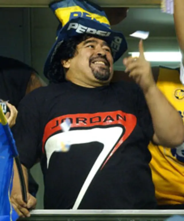 nicht-wirklich-gut-aus-Am-Ende-lag-der-vollkommen-aufgeschwemmte-Diego-angekettet-in-der-Psychiatrie-Aber-inzwischen-sieht-es-wieder-so-aus-als-ginge-es-ihm-gut