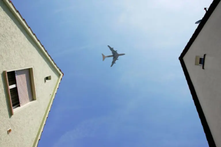 Auch-bei-der-Reichweite-war-die-747-400-ein-Schritt-nach-vorne-Auf-einem-Testflug-schaffte-die-Maschine-wenn-auch-unbeladen-ohne-Unterbrechung-von-London-nach-Sydney-eine-Strecke-von-etwa-18000-Kilometern