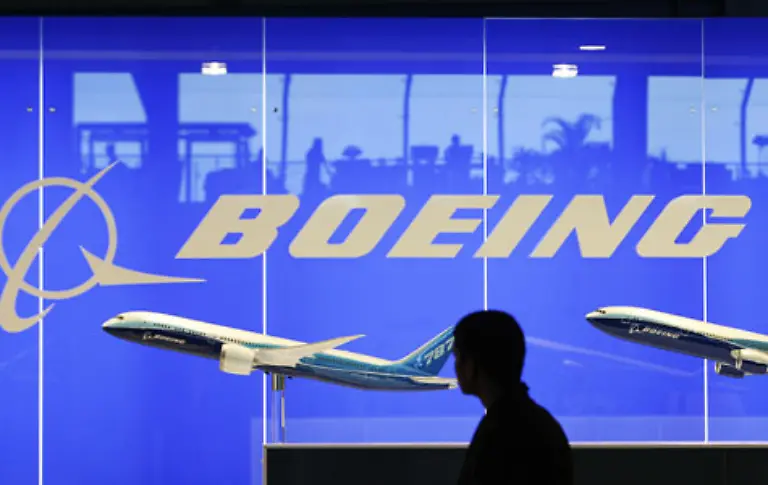 2008-fielen-die-Bestellungen-des-Konzerns-hinter-die-des-Erzrivalen-Airbus-zurueck-der-Gewinn-brach-um-ein-Drittel-ein