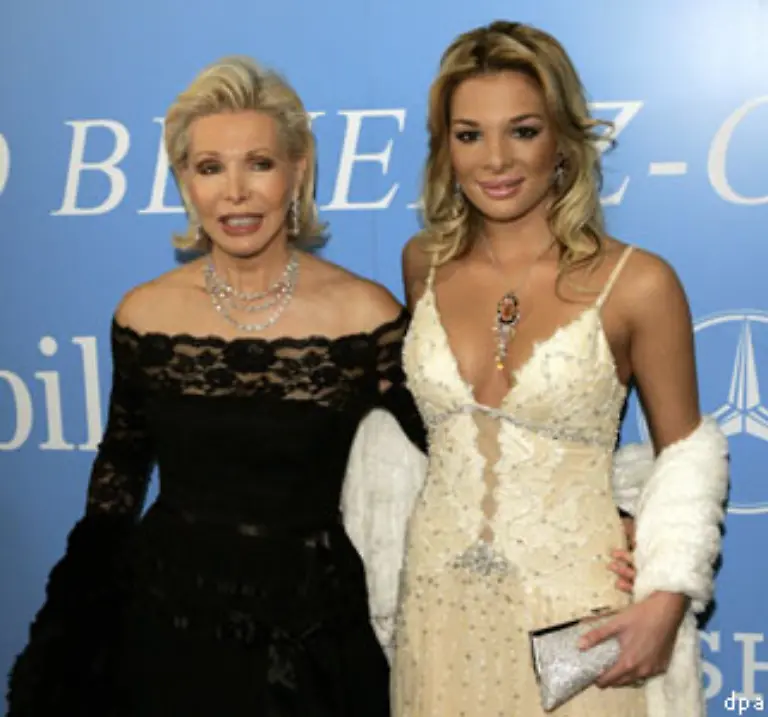 Platz-92-belegt-Chiara-Ohoven-hier-mit-Mama-Ute-Die-Geschichte-mit-der-Frisur-und-den-Lippen-haben-die-FHM-Leser-wohl-nicht-vergessen