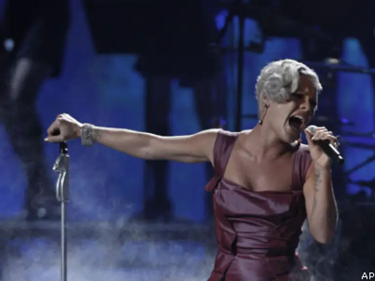 Ist-sie-den-Maennern-vielleicht-zu-rowdyhaft-Popstar-Pink-belegt-Platz-66