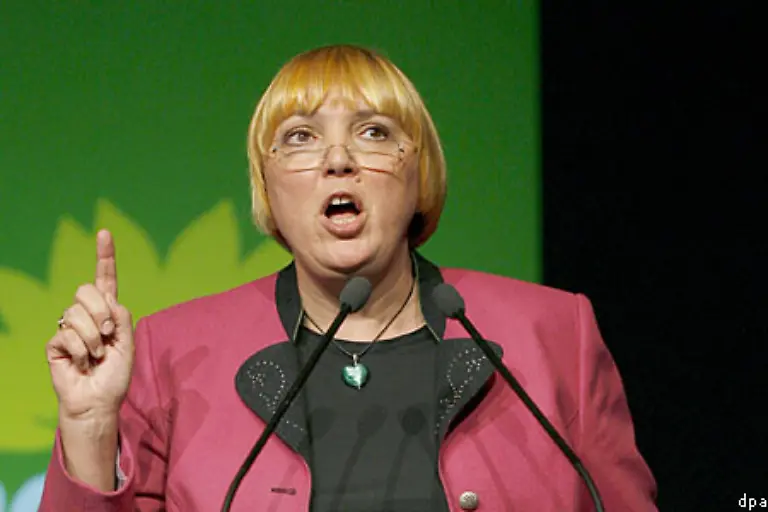 Mit-Rang-32-muss-sich-Claudia-Roth-abfinden-doch-vielleicht-ist-es-ein-Trost-fuer-sie-dass-es-noch-unattraktivere-Politikerinnen-gibt