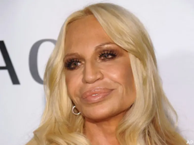 Huuuuh-keine-weiteren-Fragen-Donatella-Versace-auf-Platz-31