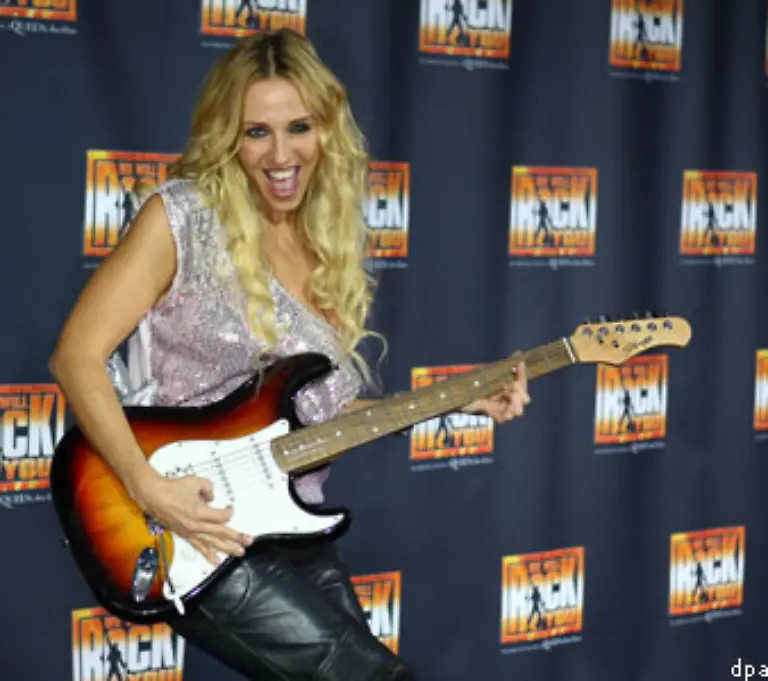 Saengerin-Loona-Troesteengel-bei-der-letzten-Popstars-Staffel-landet-auf-Platz-sechs