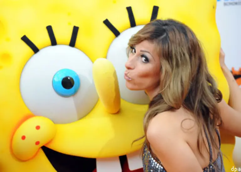 Die-Tonlage-und-Frequenz-von-Dauer-Quasselstrippe-und-Nervensaege-Guelcan-Kamps-koennen-die-Maenner-einfach-nicht-mehr-ertragen-Platz-drei-fuer-sie