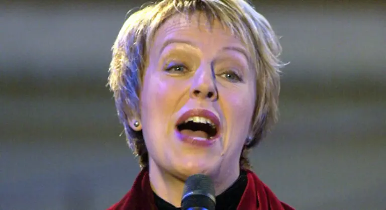Ebenso-wie-sie-fiel-die-schwedische-Sopranistin-Anne-Sofie-von-Otter-mit-der-von-ihr-initiierten-CD-Terezin-Theresienstadt-in-der-Grammy-Endrunde-durch