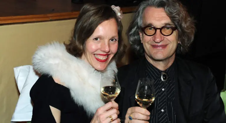 Des-weiteren-kamen-auch-Filmemacher-Wim-Wenders-mit-seiner-Frau-Donata