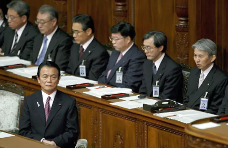 und-die-Moeglichkeiten-des-Staates-sind-gering-die-Staatsverschuldung-belaeuft-sich-bereits-auf-180-Prozent-des-Bruttoinlandsprodukts