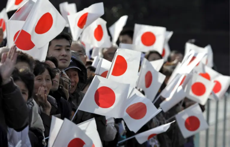Denn-noch-hat-Japan-die-historische-Gewissheit-dass-auch-nach-duesteren-Zeiten-die-Sonne-in-Nippon-wieder-aufgeht