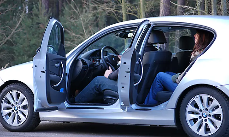 Die-Kunden-nehmen-das-Angebot-dennoch-reichlich-an-Mit-mehr-als-75-000-verkauften-Fahrzeugen-macht-der-1er-rund-ein-Viertel-des-Absatzes-von-BMW-aus-und-rangiert-nur-kurz-hinter-dem-3er