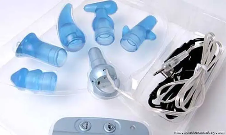 Da-Sie-jetzt-vielleicht-sowieso-schon-schmutzige-Gedanken-haben-praesentiere-ich-an-dieser-Stelle-den-USB-Vibrator-mit-fuenf-verschiedenen-Aufsaetzen-Einen-Kommentar-verkneife-ich-mir