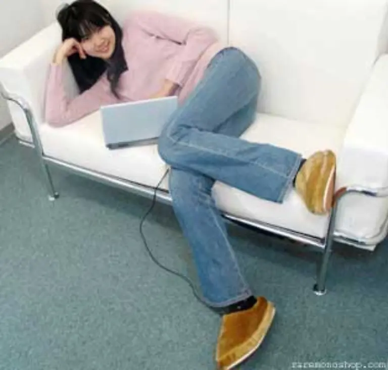 Und-auch-kalte-Fuesse-gehoeren-der-Geschichte-an-Wer-USB-geheizte-Pantoffel-sein-Eigen-nennt-kann-die-Heizung-ruhig-ein-wenig-runterdrehen