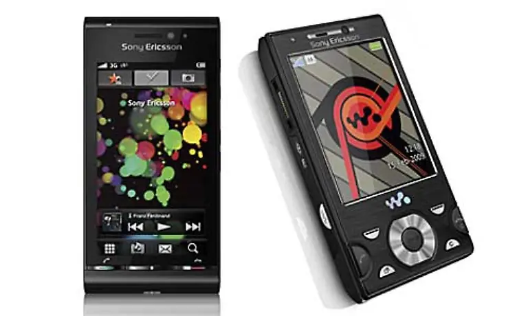 Sony-Ericsson-war-das-erste-Unternehmen-das-bei-der-Handymesse-World-Mobile-Congress-in-Barcelona-neue-Handys-praesentierte-das-Touchscreen-Telefon-Idou-li-und-das-Walkmanhandy-W995