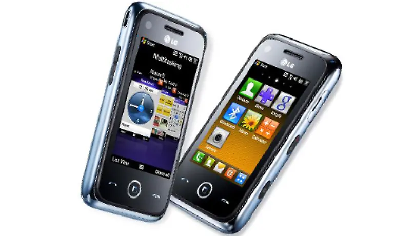 Das-Telefon-ist-nur-11-9-mm-dick-sein-Touchscreen-drei-Zoll-gross-Es-hat-eine-5-Megapixel-Kamera-und-ist-WLAN-faehig-Es-kommt-im-zweiten-Quartal-2009-in-den-Handel-arbeitet-aber-bis-zum-Start-von-Windows-Mobile-6-5-im-zweiten-Halbjahr-noch-mit-der-Version-6-1