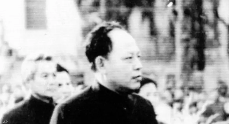 Auch-Bruder-Nummer-2-der-fruehere-Aussenminister-Ieng-Sary-muss-sich-inzwischen-vor-dem-Tribunal-verantworten