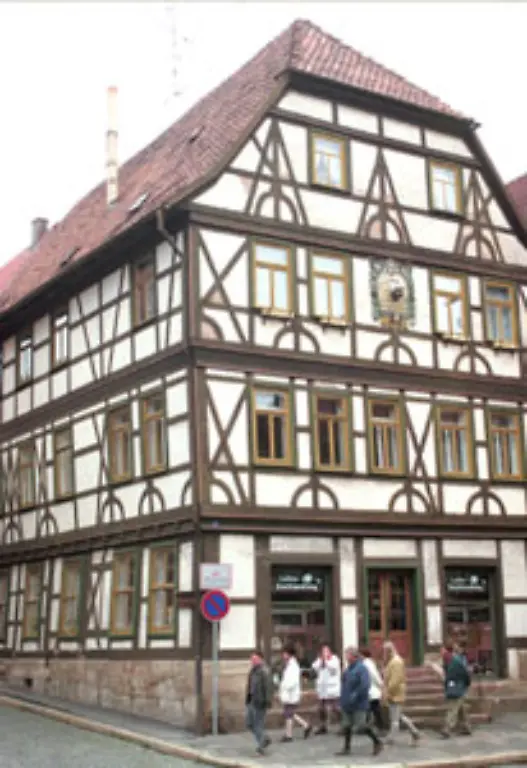 Schmalkalden-in-Thueringen-Hier-wird-Kati-im-August-1976-geboren