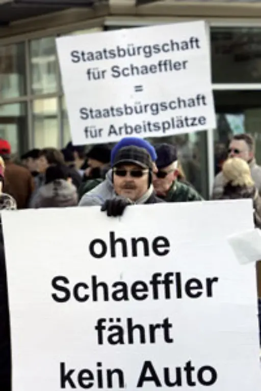 Es-handelt-sich-um-ein-Unternehmen-das-kerngesund-ist-betonte-der-Landrat-des-Landkreises-Erlangen-Hoechstadt-Eberhard-Irrlinger-SPD
