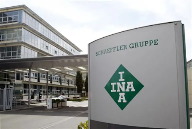 der-Bundesregierung-reaktivierte-die-Schaeffler-Gruppe-sogar-ihre-ehemalige-Finanzchefin-Mary-Jo-Gresens-Sie-soll-die-kommenden-Monate-als-Beraterin-fungieren-Finanzchef-Thomas-Hetmann-wurde-kurzfristig-entsorgt-Die-Zeit-draengt-Schon-jetzt-wundert-man-sich