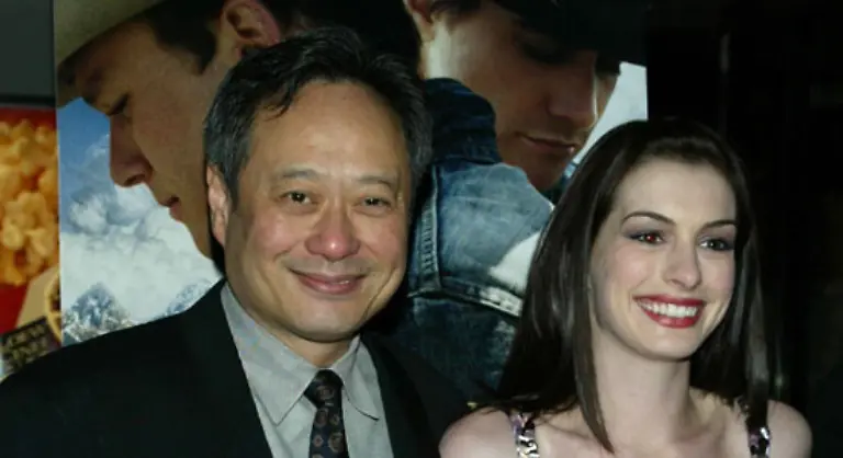 Eine-gewagte-These-Wie-dem-auch-sei-Der-Durchbruch-ins-ernste-Fach-kam-als-Ang-Lee-sie-fuer-sein-Drama-Brokeback-Mountain-engagierte
