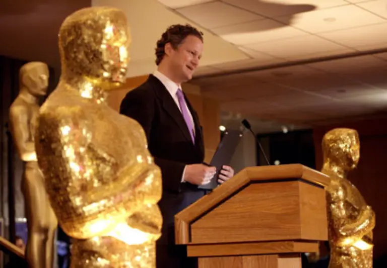 Doch-nicht-nur-deutsche-Filme-ein-Schauspieler-oder-Regisseure-wurden-bereits-praemiert-wie-Florian-Henckel-von-Donnersmarck-fuer-Das-Leben-der-Anderen-Die-Geschichte-deutscher-Oscar-Gewinner-ist-lang-und-enthaelt