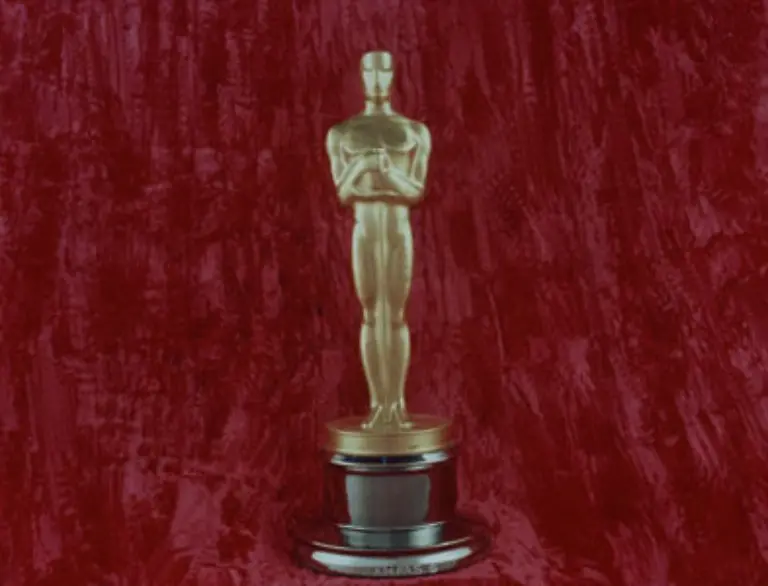 Einen-besonderen-Preis-erhaelt-1983-eine-deutsche-Firma-Der-Kamerakonstrukteur-Erich-Kaestner-und-August-Arnold-von-der-kinotechnischen-Firma-Arnold-Richter-KG-aus-Muenchen-bekannt-als-Arri-erhalten-fuer-die-Entwicklung-133