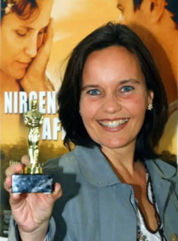Lange-musste-Deutschland-warten-doch-2003-erhaelt-Caroline-Link-fuer-Nirgendwo-in-Afrika-einen-Auslands-Oscar-der-erste-seit-Schloendorffs-Blechtrommel