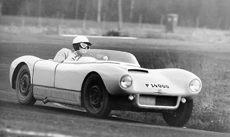 Aber-selbst-diese-wenigen-Autos-wurden-auf-der-Teststrecke-ausgiebig-erprobt