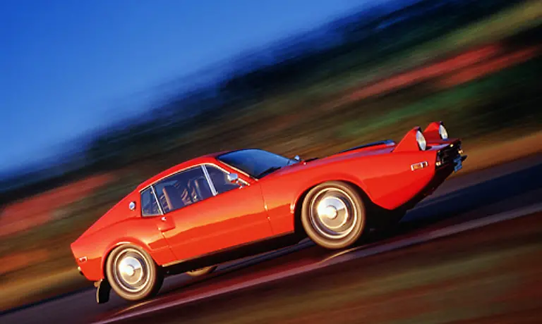 In-den-fruehen-1970ern-wurde-auch-der-Sonett-noch-einmal-aufgefrischt-Die-Karosserie-zeichnete-sich-durch-einen-damals-sensationellen-cw-Wert-von-0-31-aus