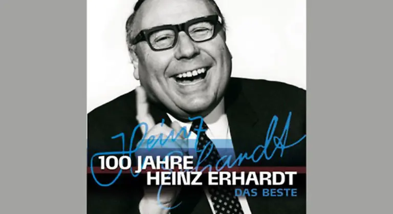 Das-gesamte-Hoerwerk-Heinz-Erhardts-aus-dem-kompletten-Telefunken-Repertoire-in-Form-einer-Best-Of-Doppel-CD-und-einer-umfassenden-4-CD-Box-Bereits-jetzt-auf-Platz-1-der-Comedy-Charts
