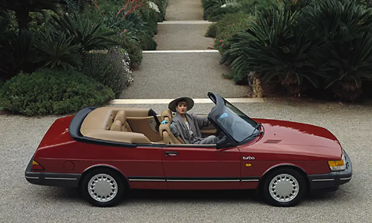 1993-endete-die-Aera-des-ersten-Saab-900-GM-wollte-das-Auto-technisch-aufpolieren-Das-Cabrio-wurde-noch-ein-Jahr-laenger-gebaut
