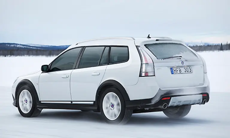 Juengster-Ableger-der-Familie-ist-der-9-3X-mit-Hartplastikverkleidungen-fuers-Gelaende