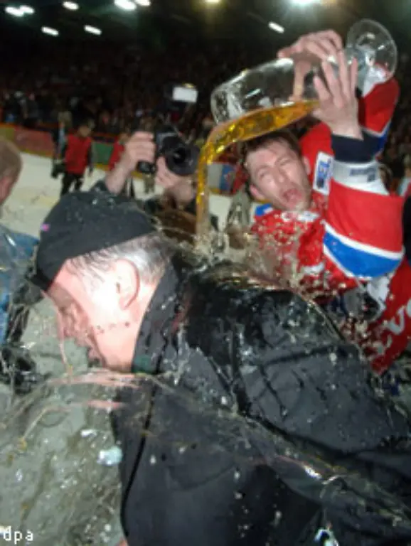 Na-denn-Prost-Und-am-Aschermittwoch-ist-ja-ohnehin-alles-vorbei