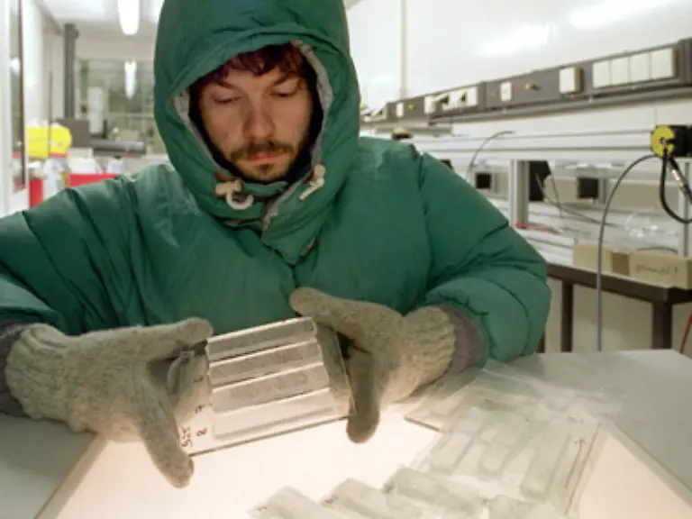 Die-wissenschaftliche-Einrichtung-hat-ueber-drei-Etagen-eine-Gesamtnutzflaeche-von-4500-Quadratmetern-von-denen-1850-auf-20-Grad-beheizt-sein-werden