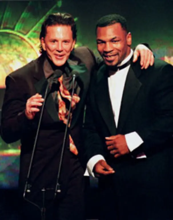 Und-so-verschwand-der-einstige-Nachwuchsstar-hier-mit-Mike-Tyson-in-der-Versenkung-133
